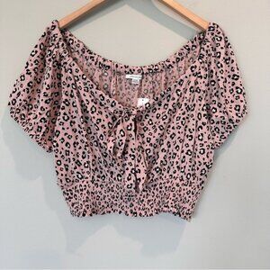 American Eagle Women’s Medium Pink Leopard Print Off The Shoulder Cropped Top